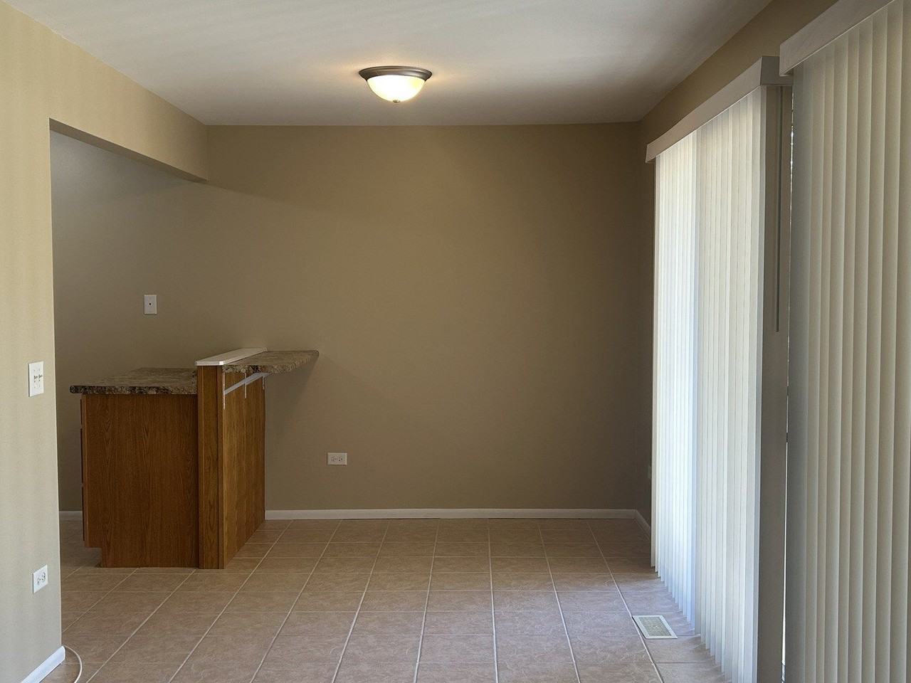 20 Ashburn Ct #W1 - Photo 4 of 16
