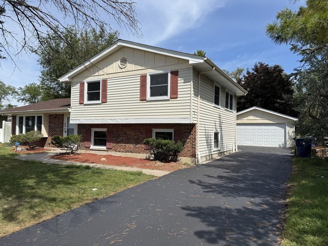 4022 Richmond Ct - Photo 2 of 18