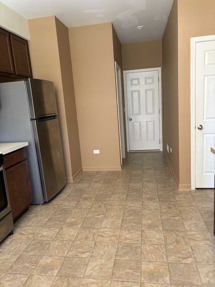 3810 Pratt St - Photo 5 of 14
