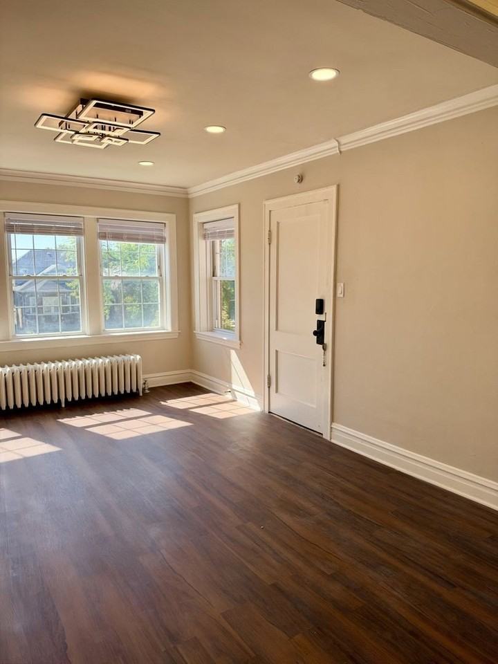 4708 W Altgeld St #2 - Photo 4 of 12