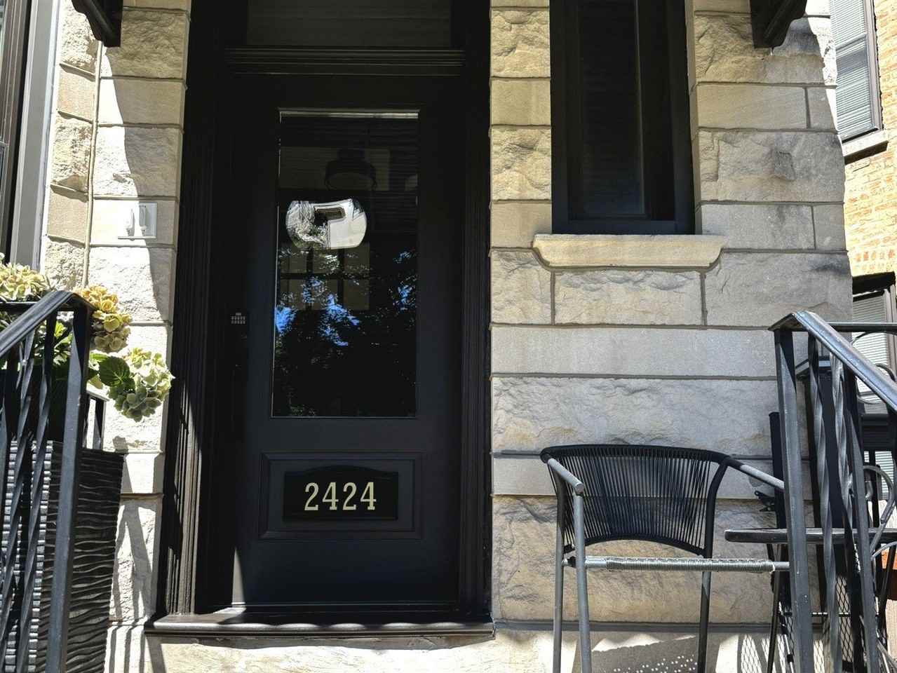 2424 N Mozart St #1 - Photo 2 of 29
