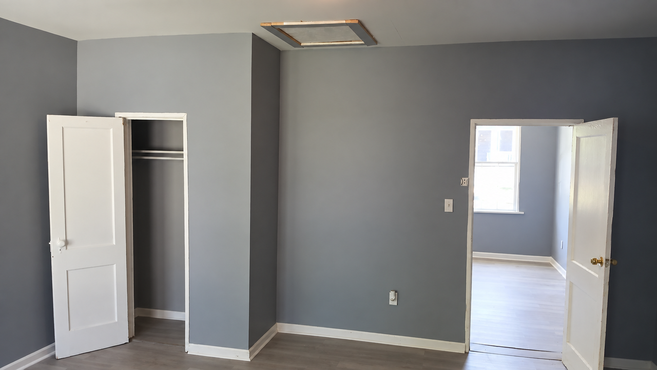 1893 3rd Ave #B - Photo 2 of 8