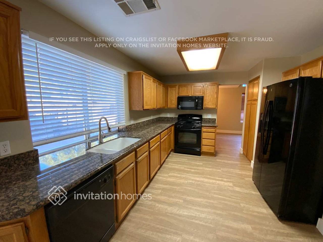 7300 Stoney Shore Dr - Photo 3 of 11