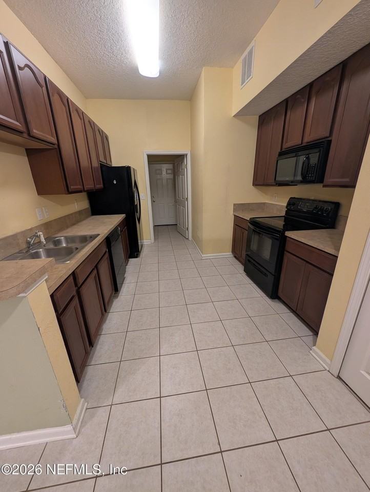 7054 Snowy Canyon Dr #101 - Photo 2 of 13