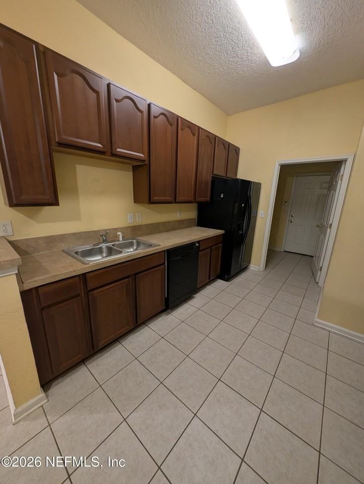 7054 Snowy Canyon Dr #101 - Photo 3 of 13