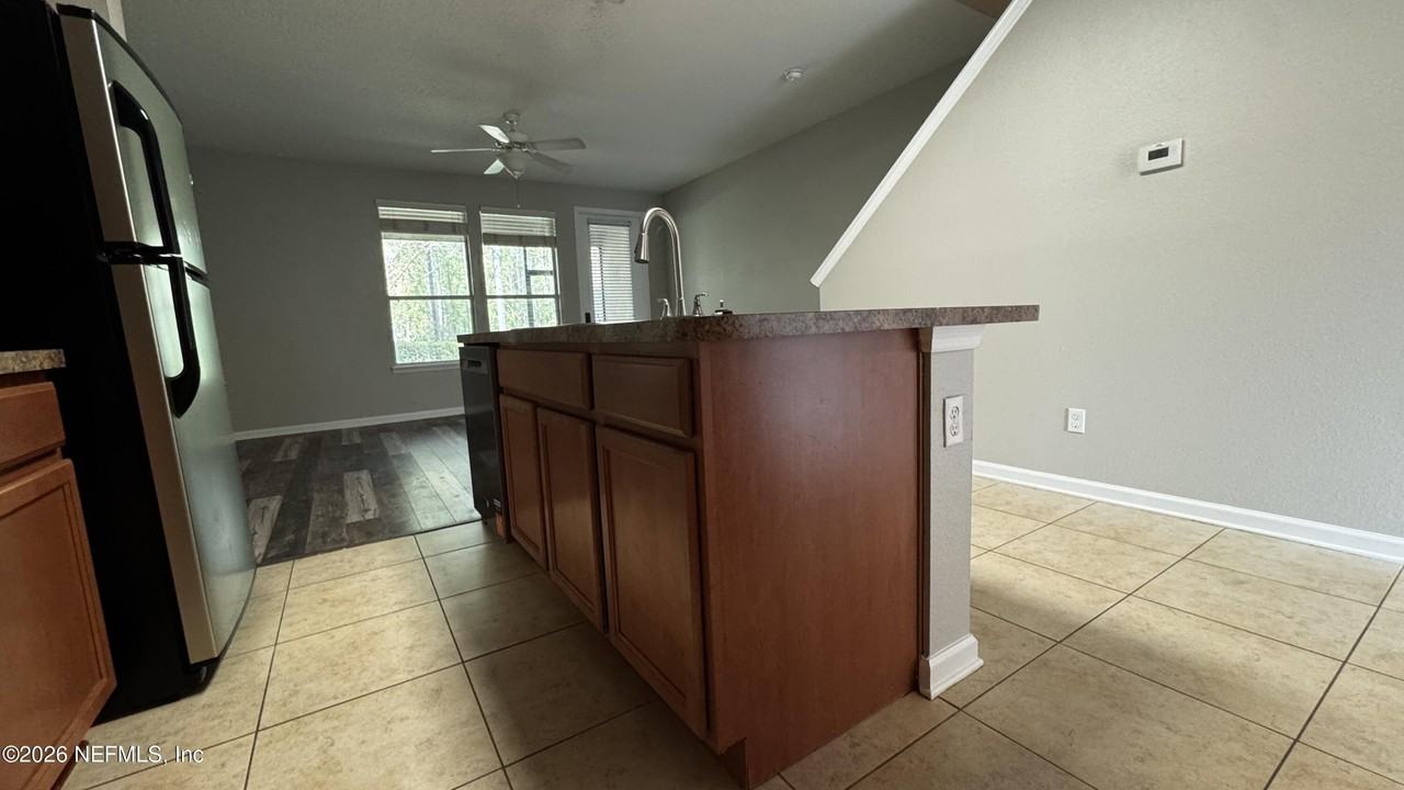 4220 Plantation Oaks Blvd #1319 - Photo 5 of 30