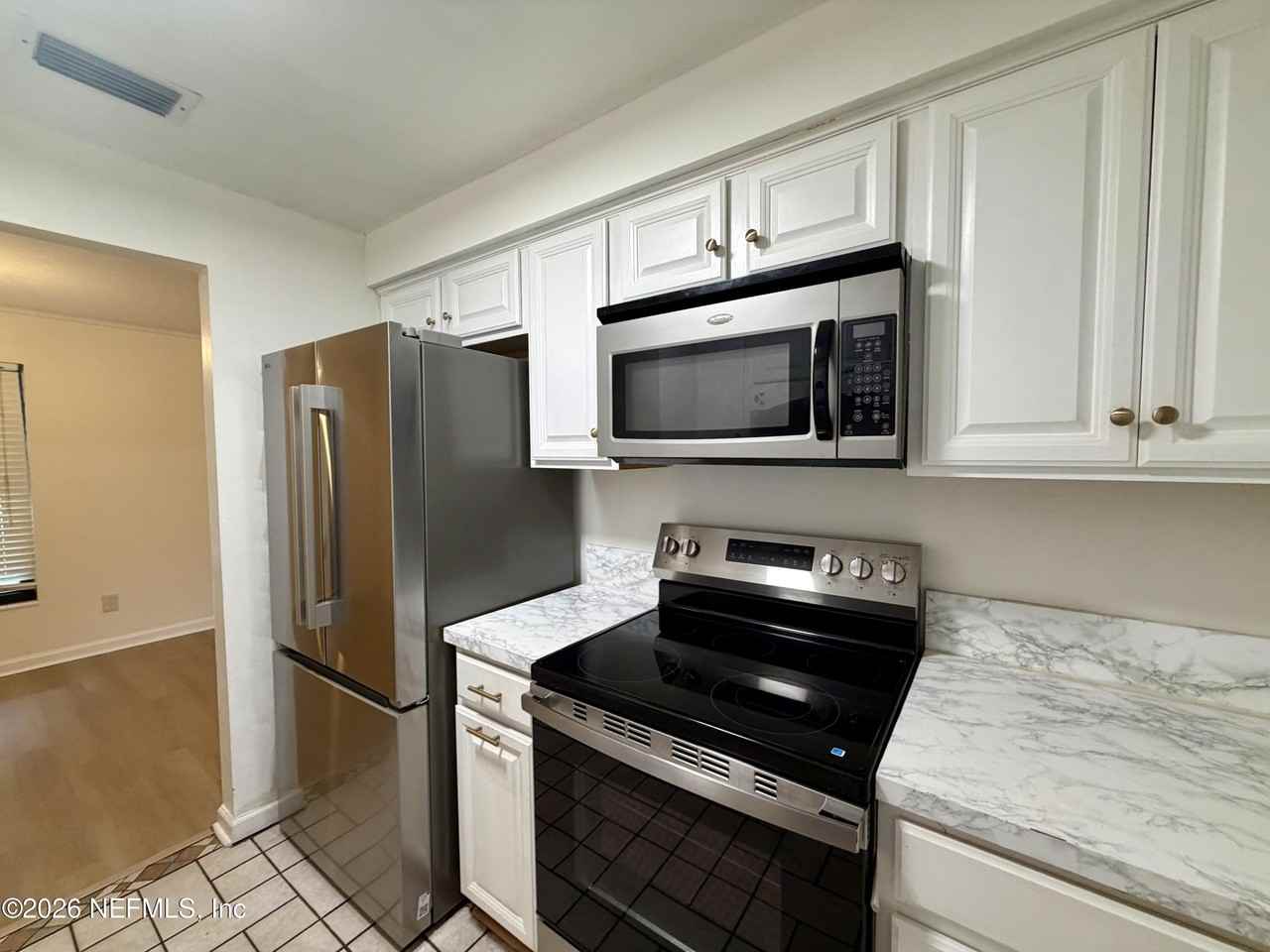 10439 Agave Rd - Photo 6 of 20