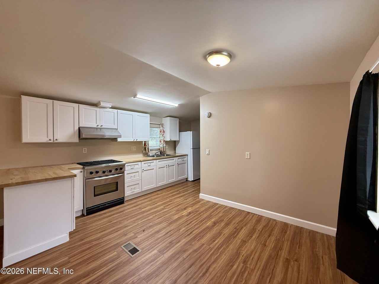 4304 Peppergrass St - Photo 7 of 22