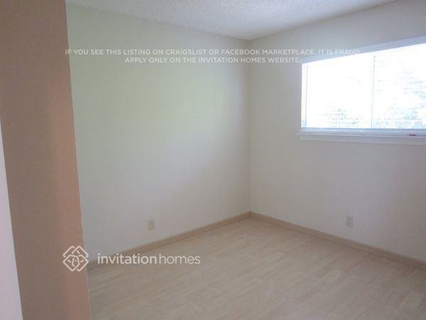 1315 W H St - Photo 7 of 15