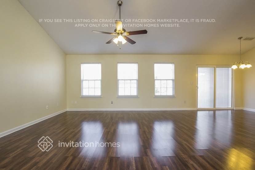 806 Stonecrest Ct - Photo 5 of 23