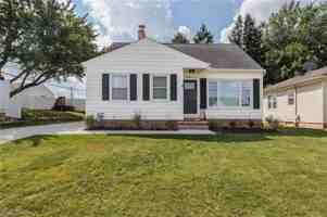 featured image of 3707 Longwood Ave