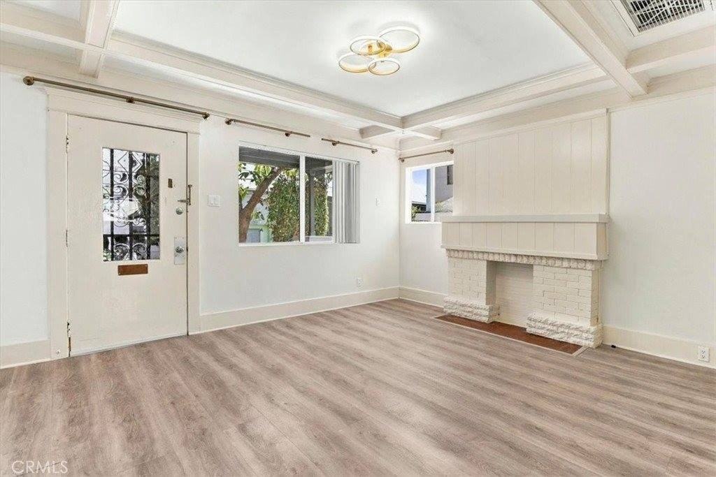 1429 N Bronson Ave - Photo 6 of 23