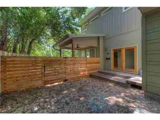 709 E 50th St - Photo 2 of 10