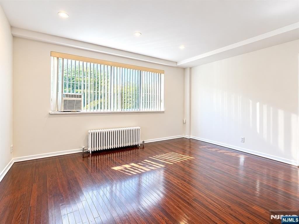 1441 Palisade Ave - Photo 4 of 11