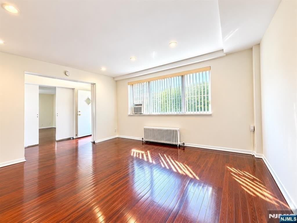 1441 Palisade Ave - Photo 5 of 11