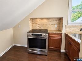 featured image of 27 High St #2