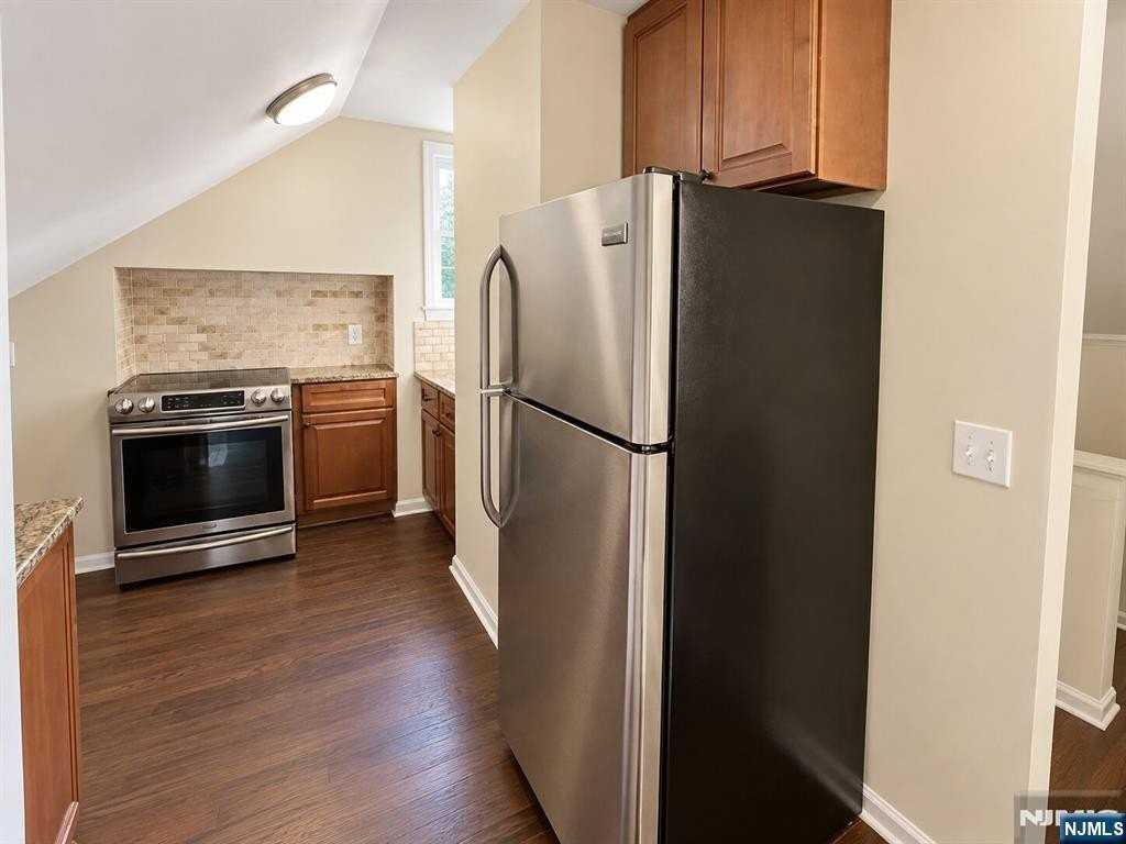 27 High St #2 - Photo 3 of 12
