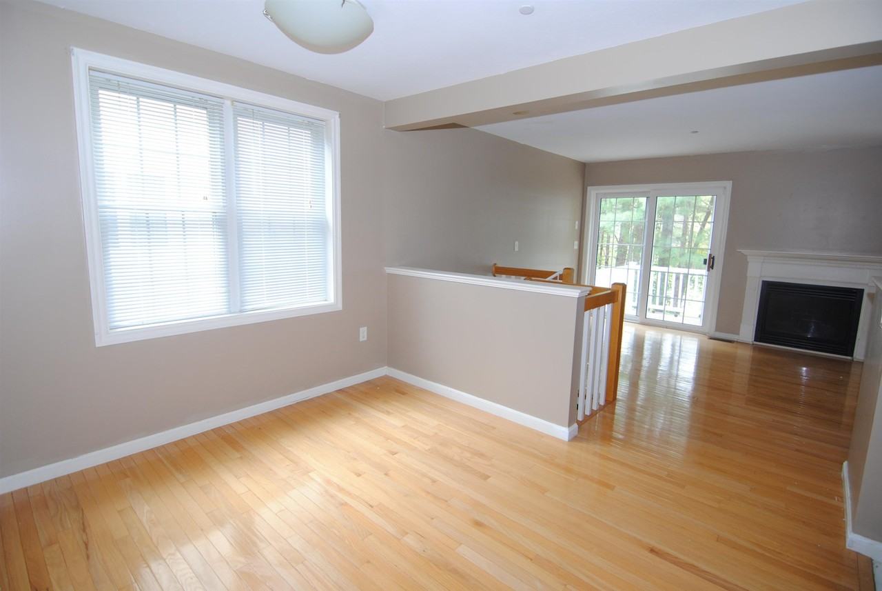 75 Barrington Ave - Photo 6 of 19