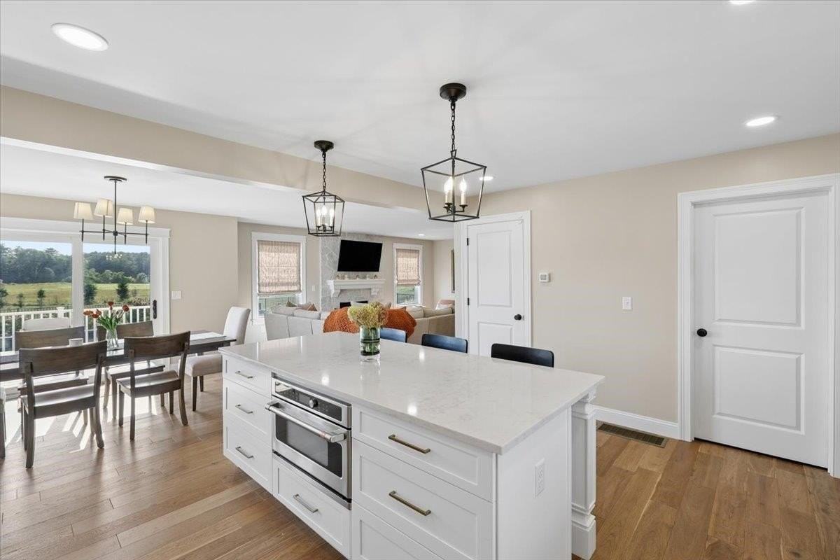 19 Seward Farm Ln - Photo 5 of 33