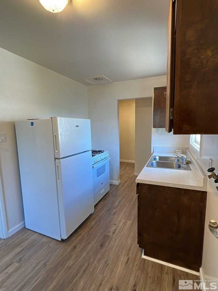 351 W Arroyo St - Photo 7 of 16