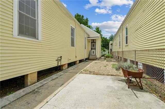 319 S Murat St - Photo 4 of 25