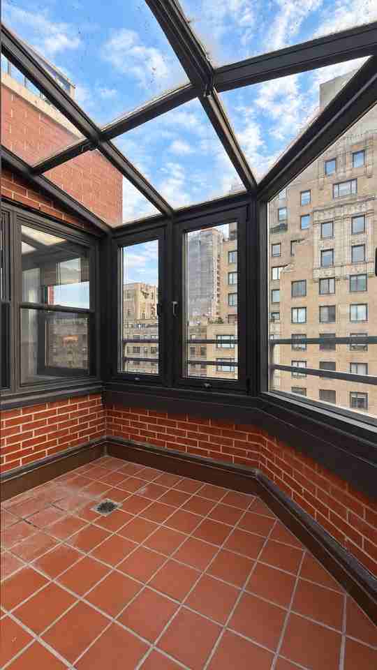 7 E 86th St #PH1 - Photo 4 of 8