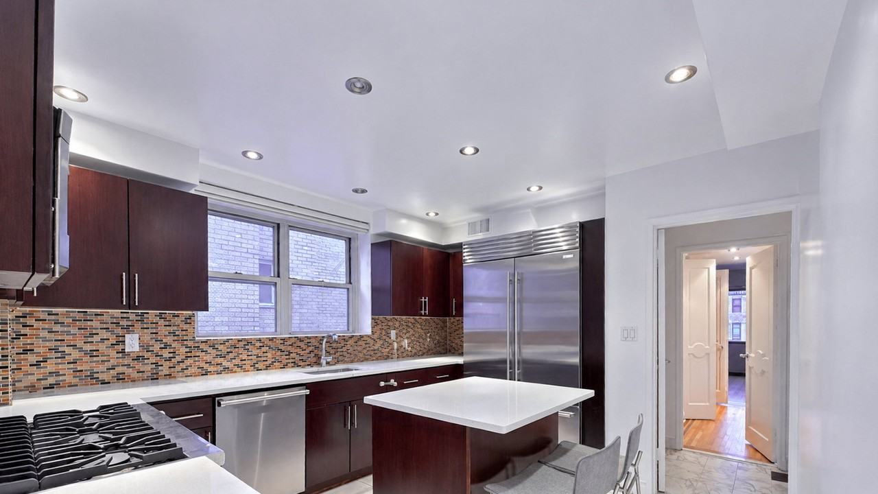 7 E 86th St #PH1 - Photo 7 of 8