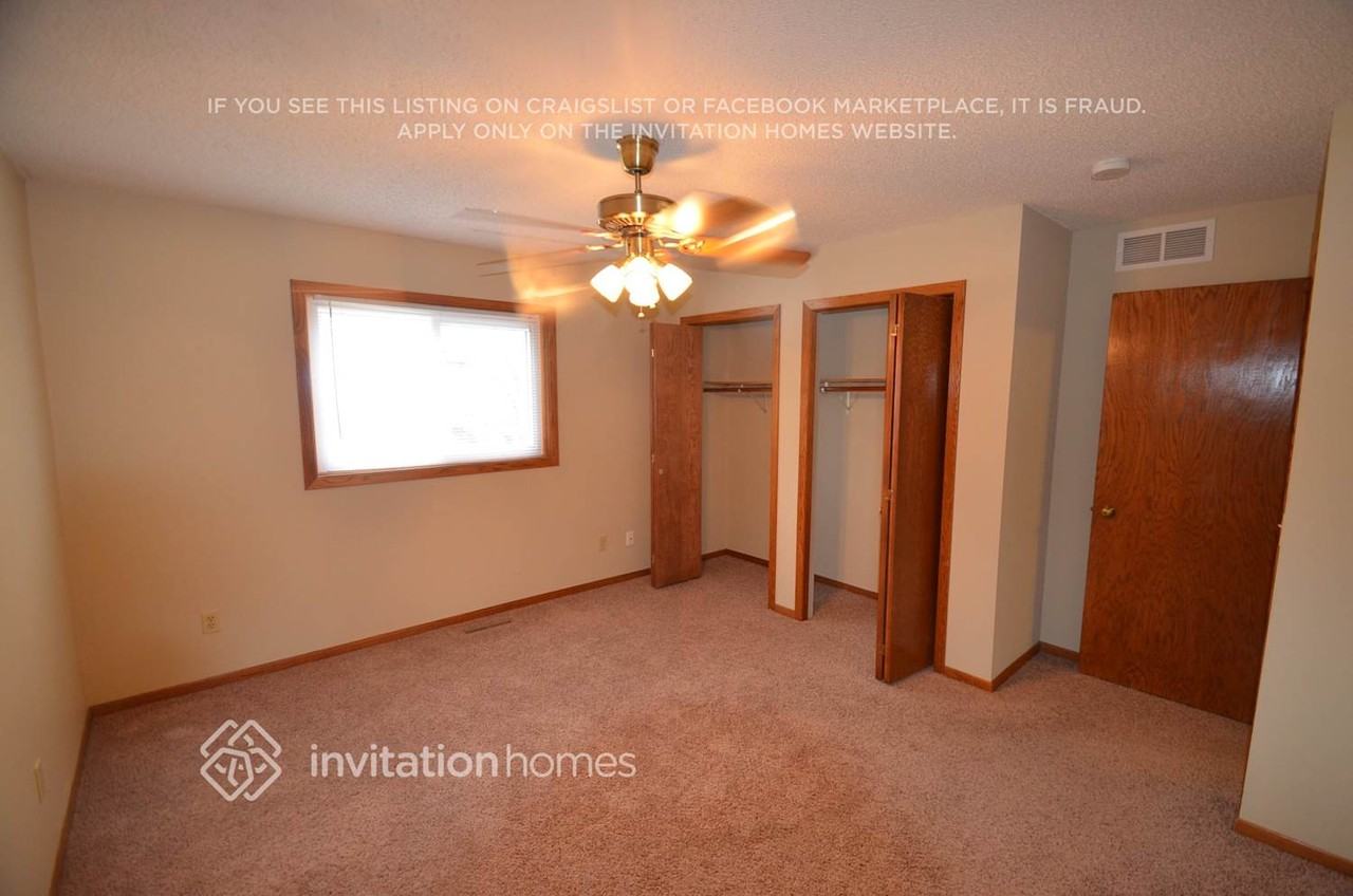 2416 Crestmount Ln - Photo 7 of 12