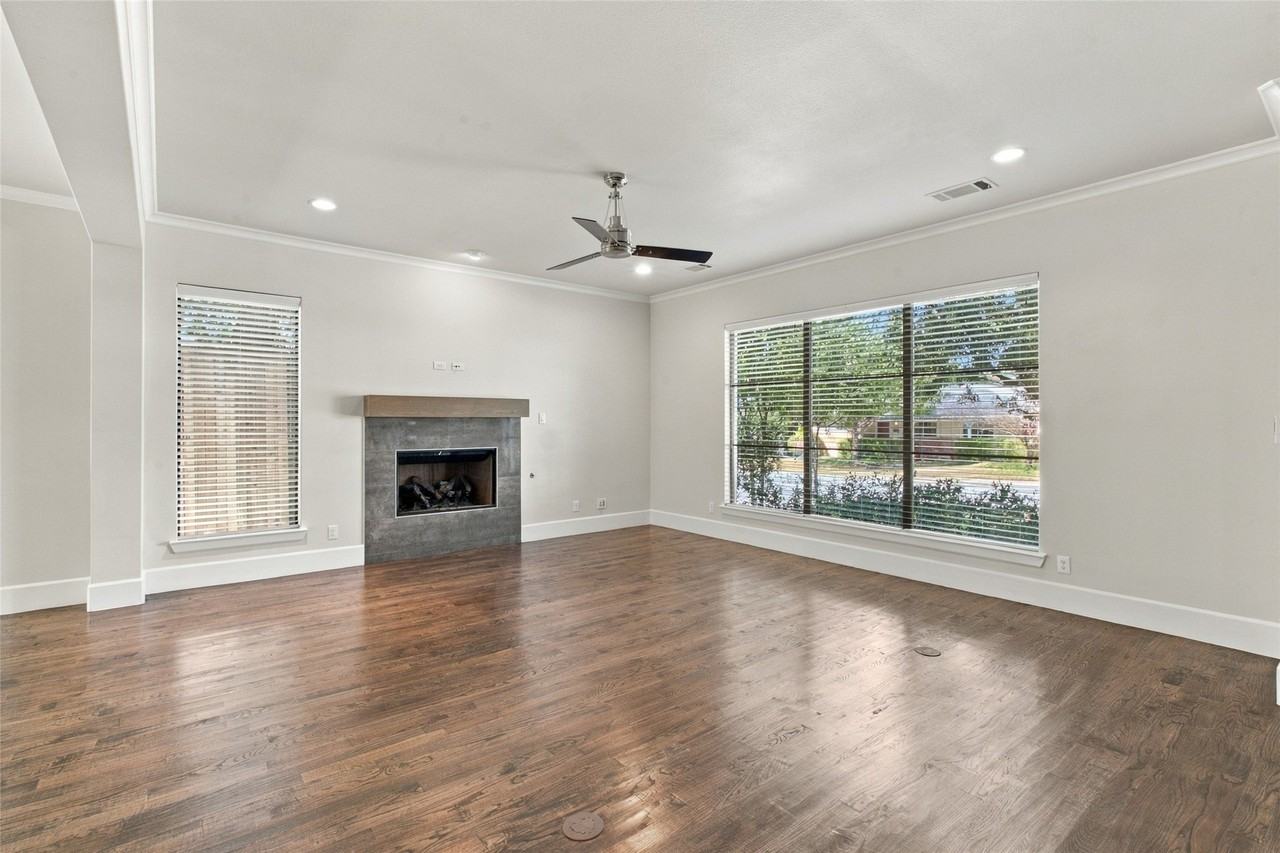 6614 Del Norte Ln - Photo 2 of 11
