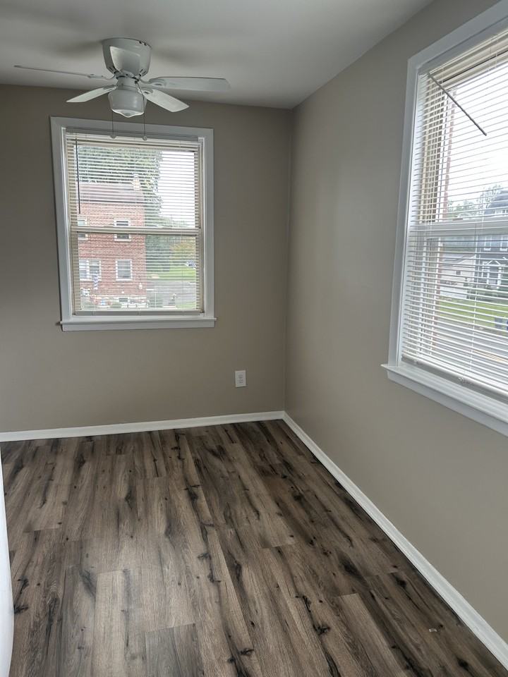 133 Byberry RdEC B-2 #ECB2 - Photo 4 of 14