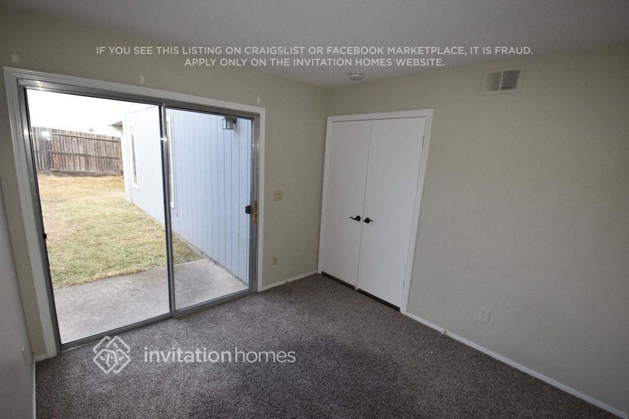 5627 Bolton Way - Photo 6 of 18