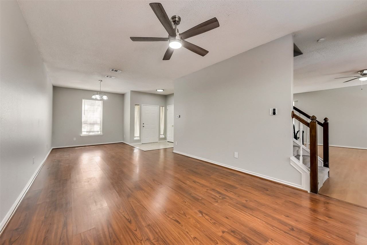 503 Las Cruces Dr - Photo 3 of 18