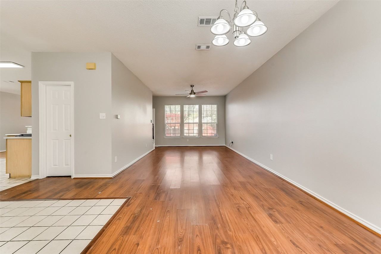 503 Las Cruces Dr - Photo 6 of 18
