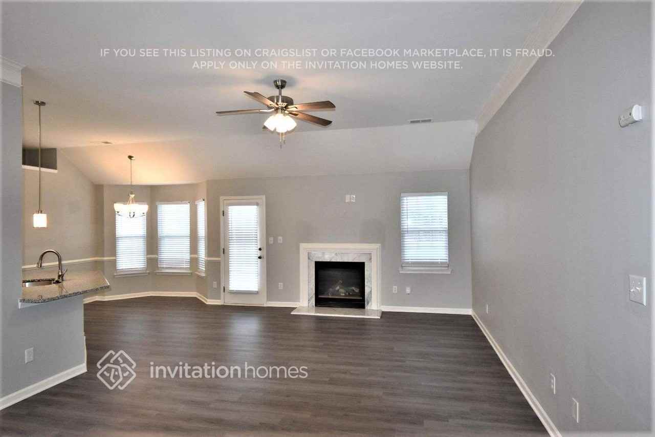 12131 Old Willow Rd - Photo 3 of 13