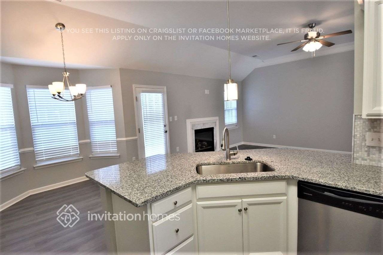 12131 Old Willow Rd - Photo 4 of 13
