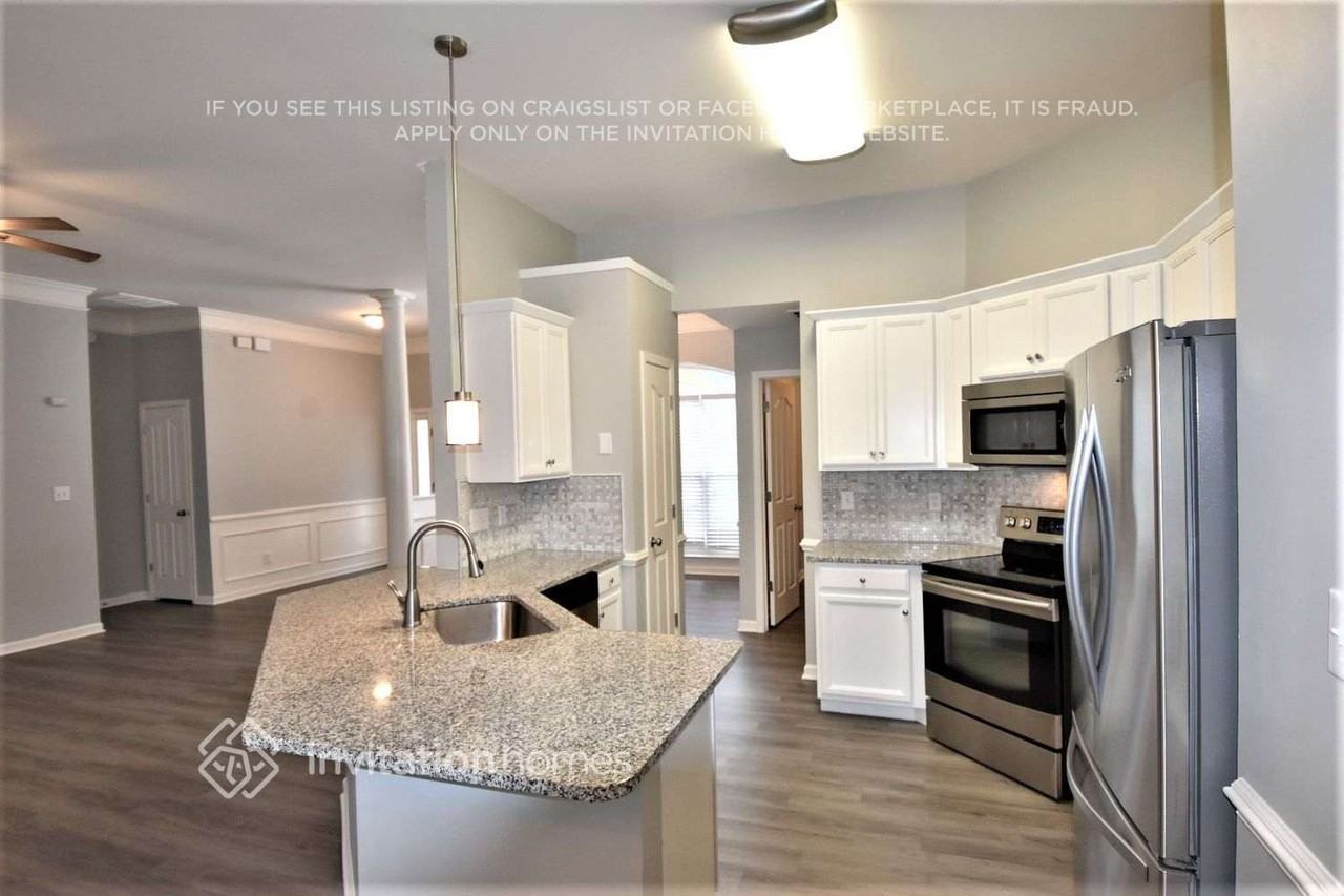 12131 Old Willow Rd - Photo 5 of 13