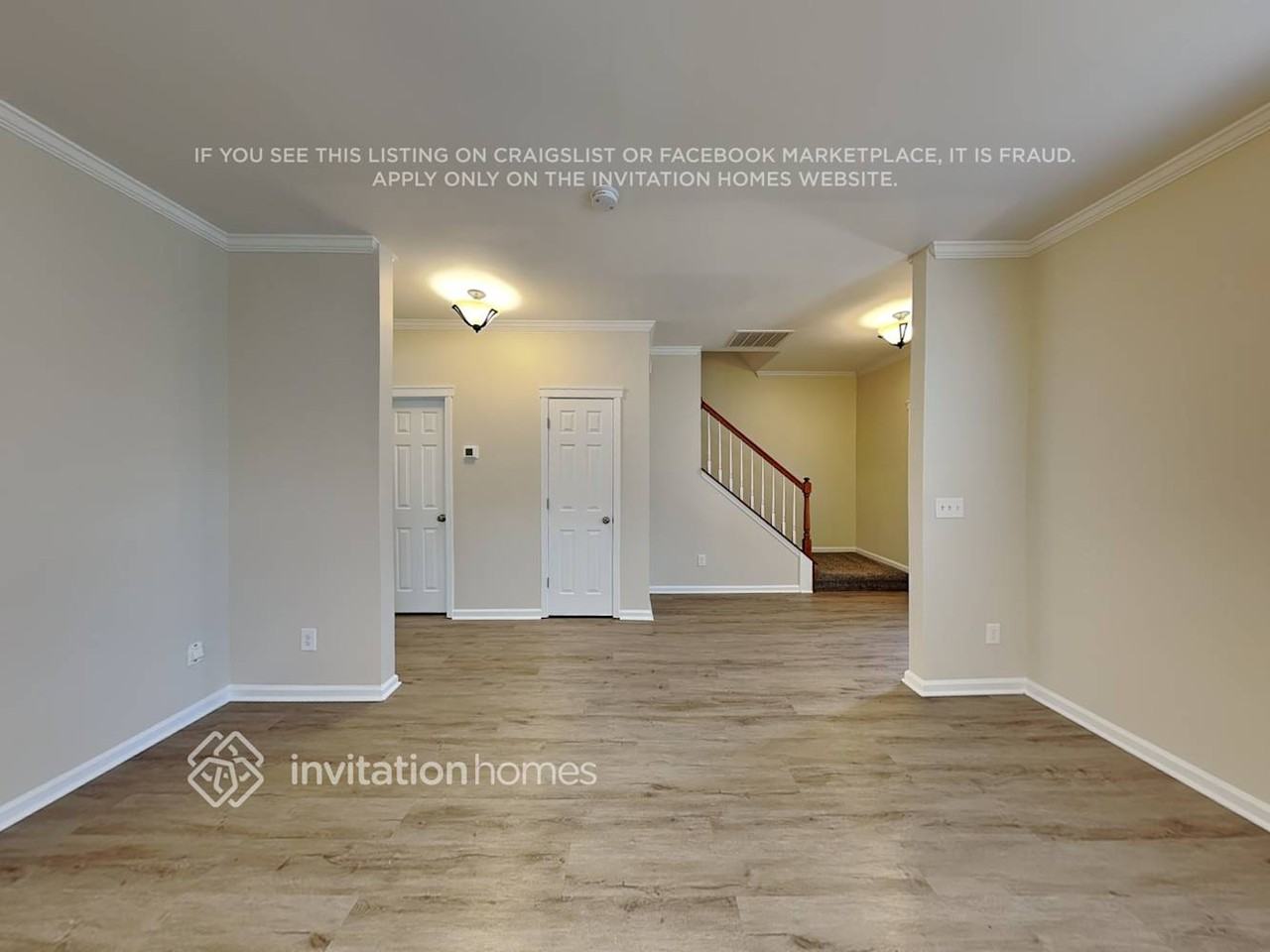12017 Regent Ridge Ln - Photo 4 of 19