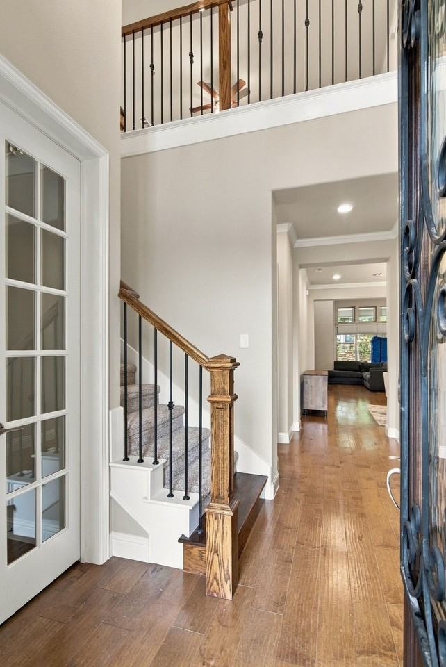 4733 Lafite Ln - Photo 4 of 37