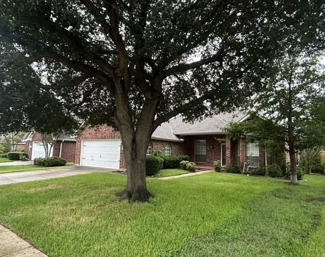 2508 Kariba Ln - Photo 2 of 20