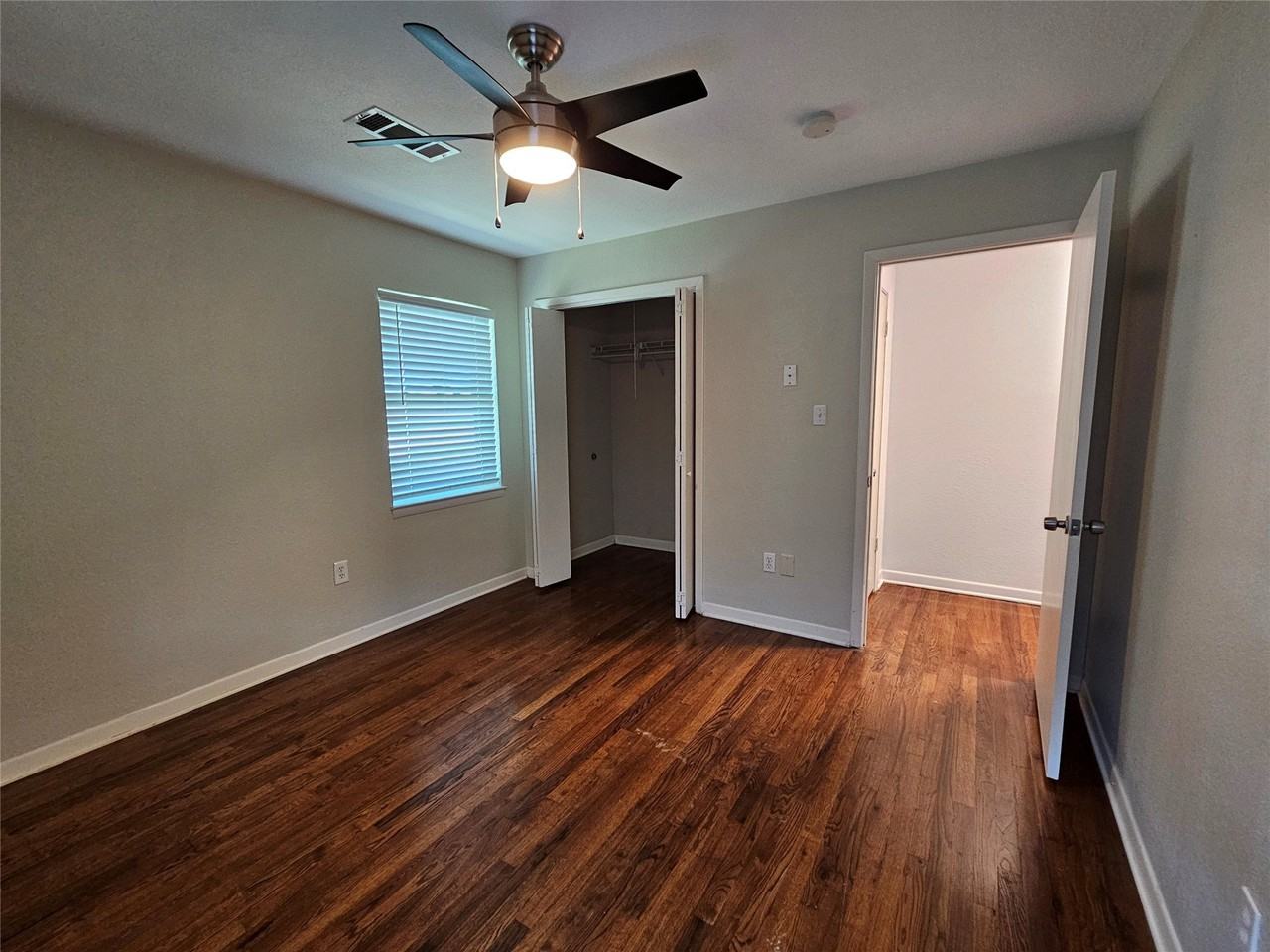 1306 N Powell Pkwy - Photo 7 of 14