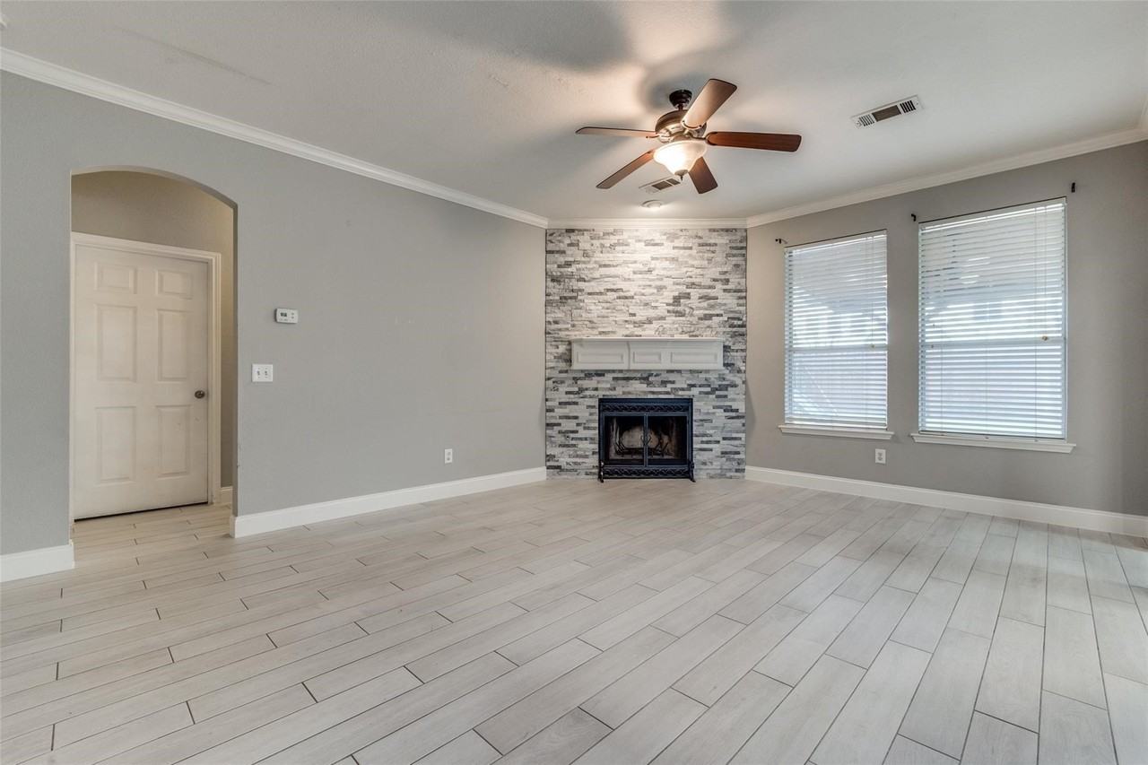 1625 Mallard Dr - Photo 6 of 26