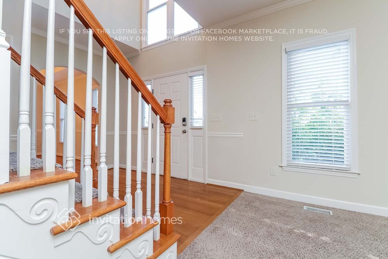 3700 Turret Dr - Photo 3 of 21