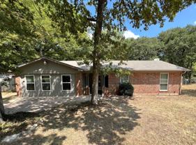 213 Glenhaven Dr - Photo 1 of 1