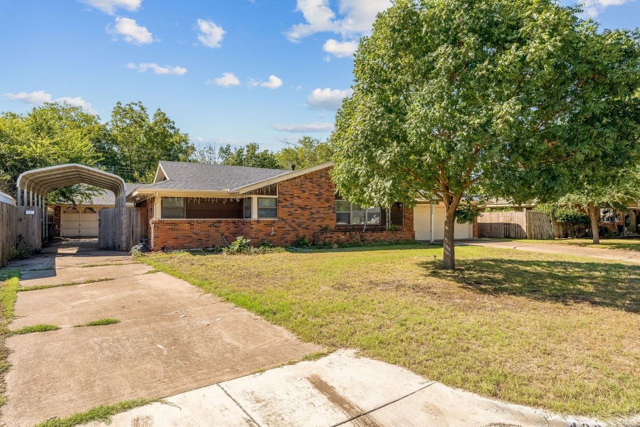 4629 Fawn Dr - Photo 4 of 39