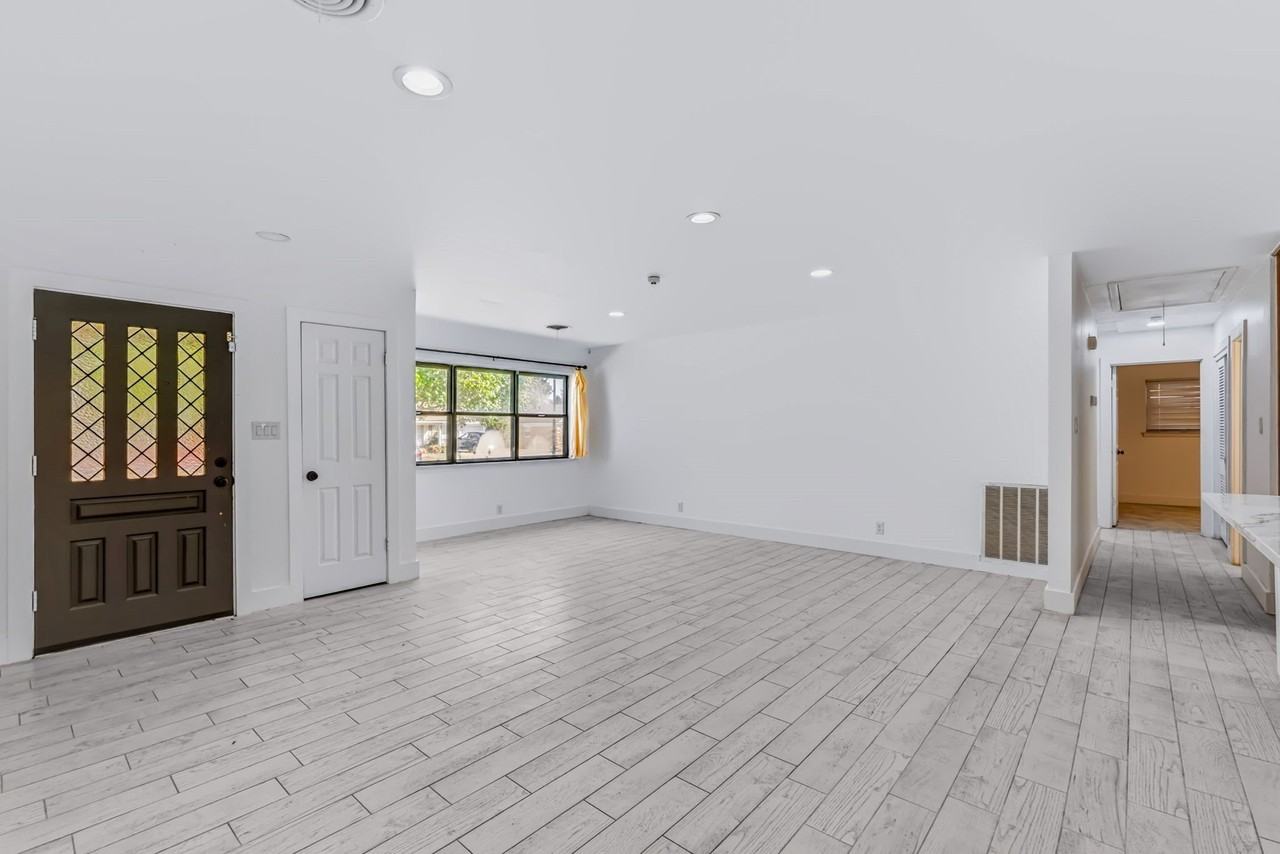 4629 Fawn Dr - Photo 6 of 39
