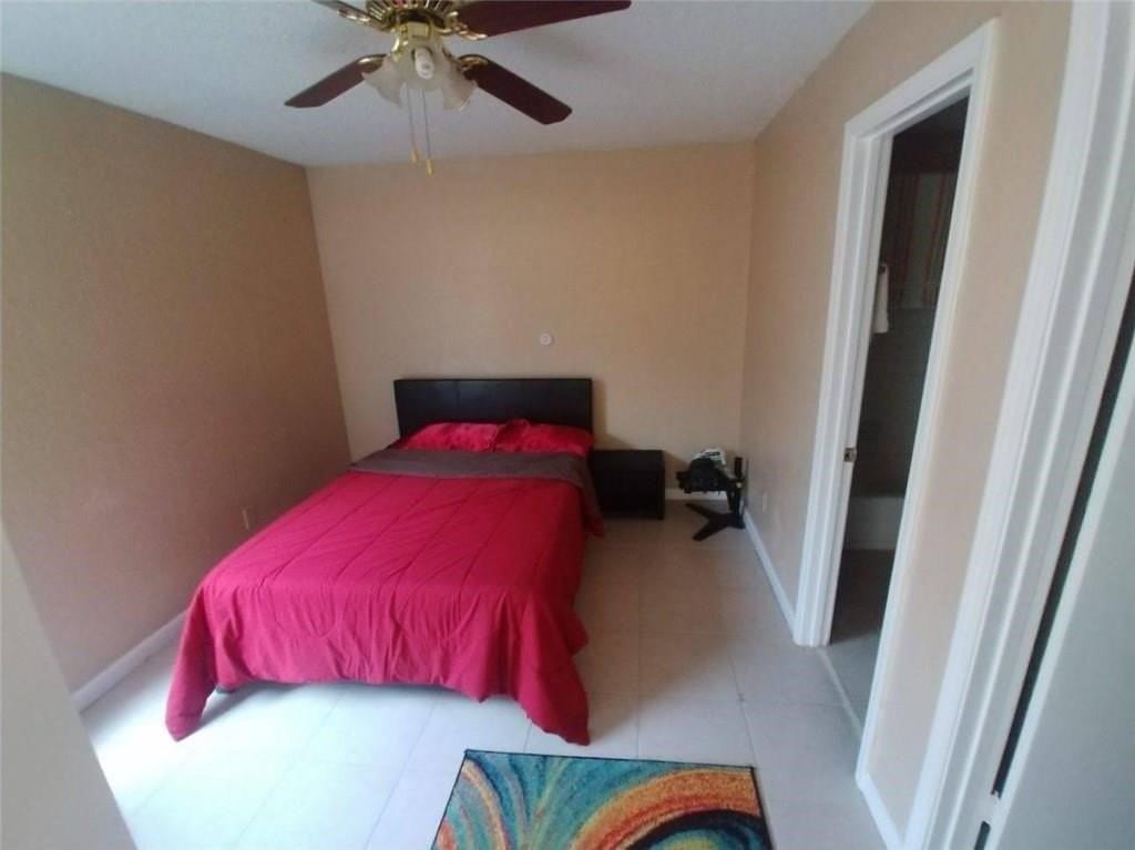 9811 Walnut St #304 - Photo 6 of 11