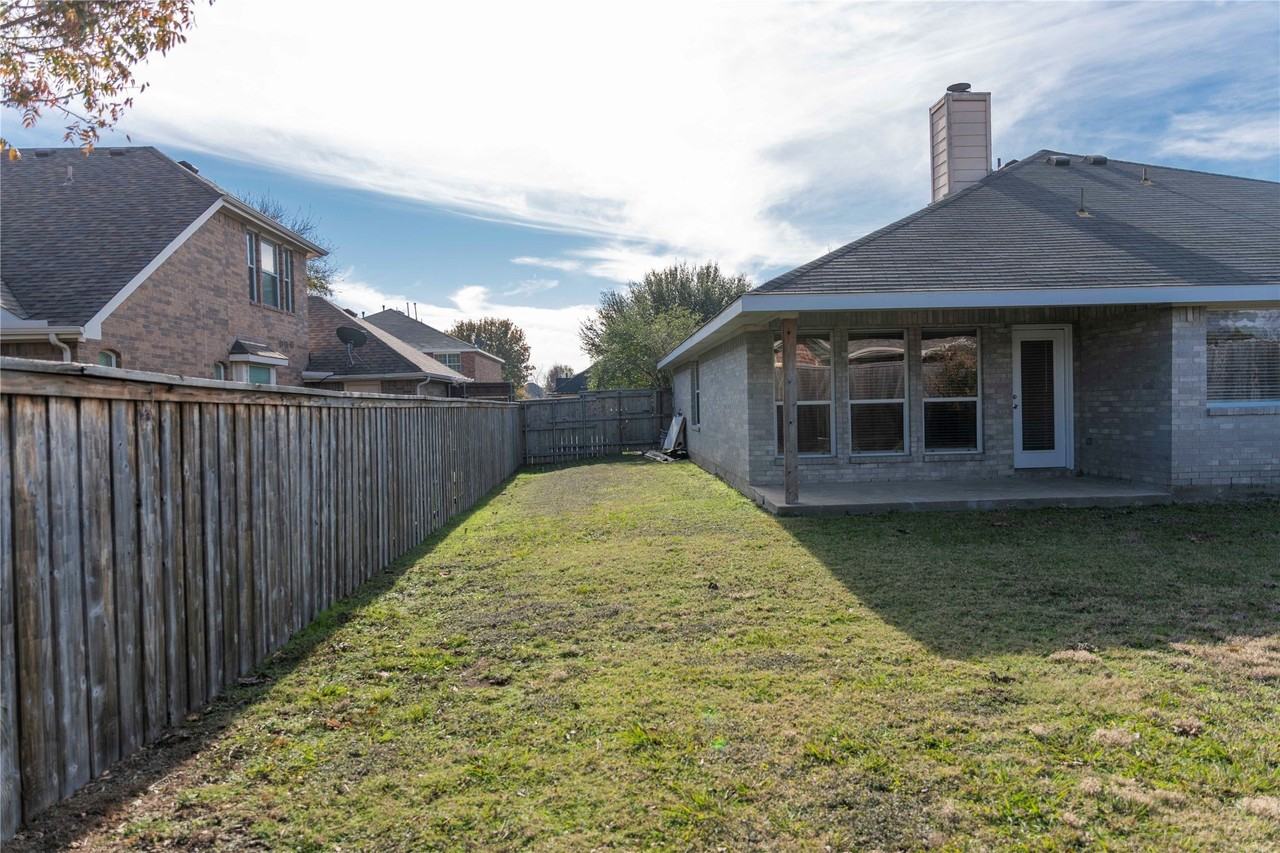 15534 Durango Dr - Photo 3 of 21