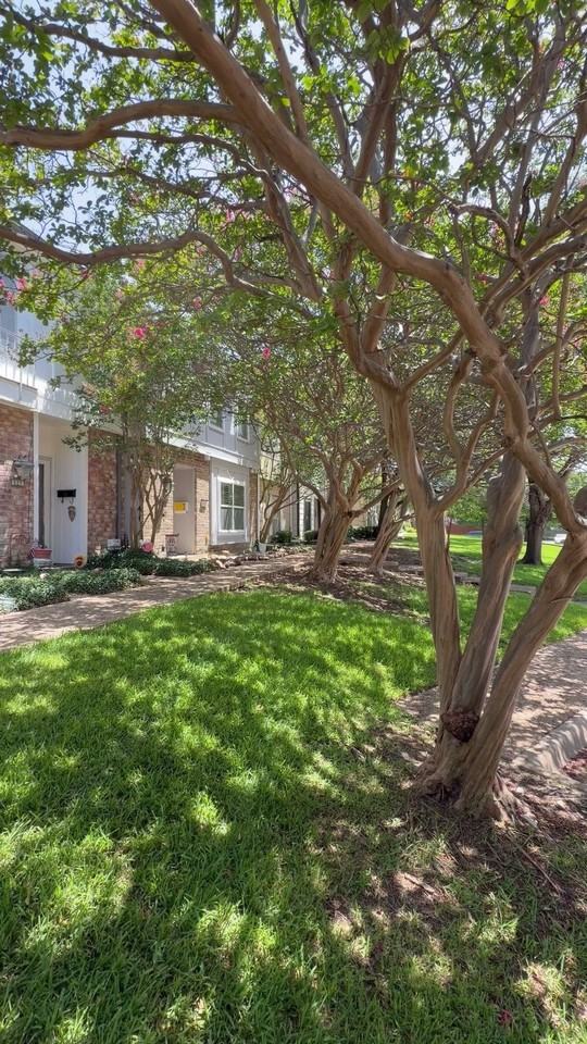 625 Trailwood Ct - Photo 2 of 26