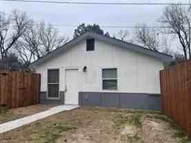 1903 Shawnee St #B - Photo 1 of 1