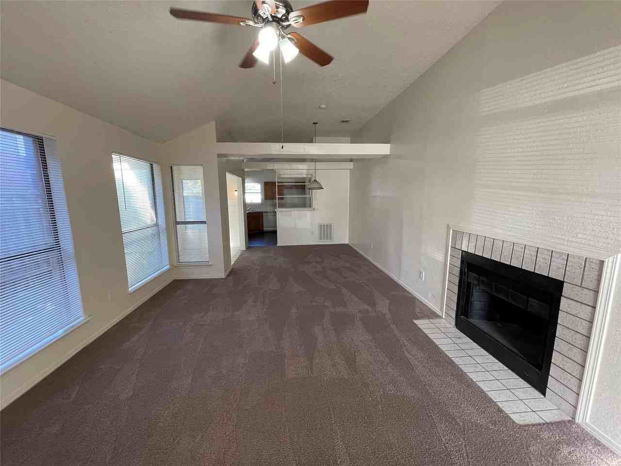 10404 Cork Oak Cir - Photo 2 of 10